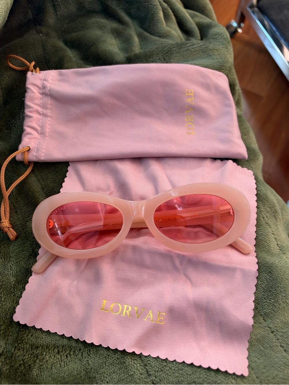 Lorvae World Wrecker Peachy Oval Sunglasses